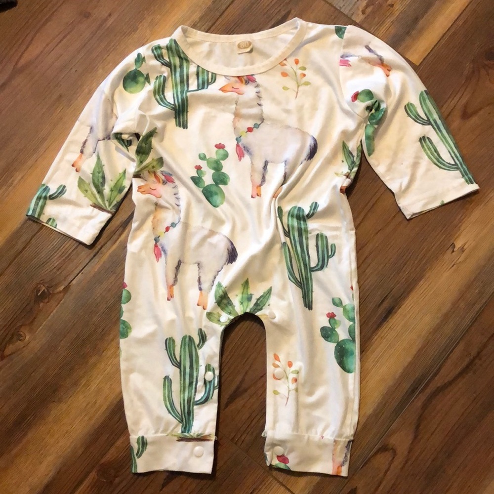 Llama one piece outfit 6/9